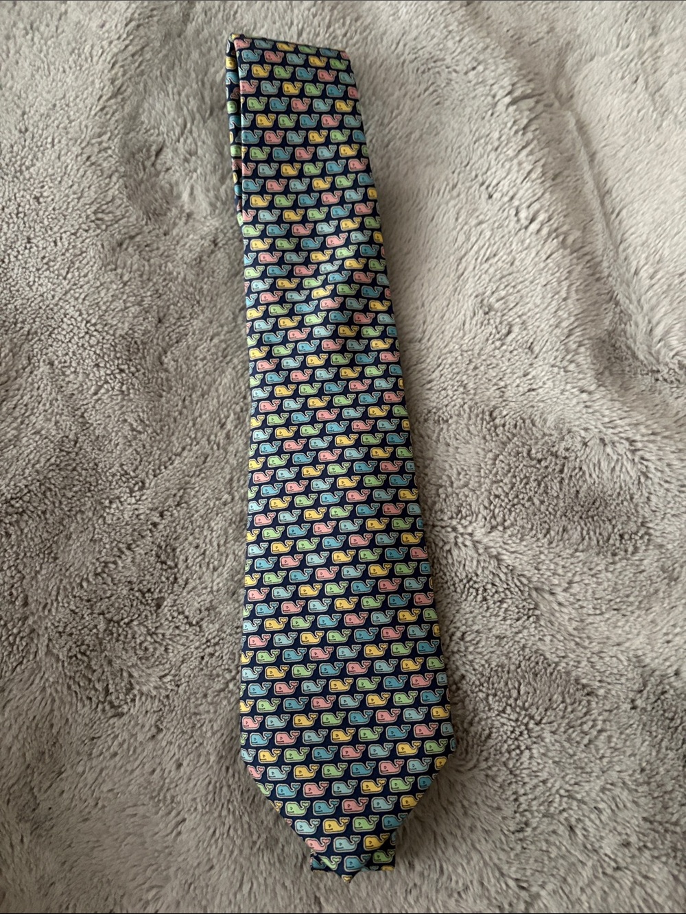 EUC Boy’s Vineyard Vines Tie with Pastel Whale Pattern 52”